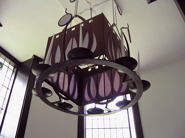 Main stairwell, large hanging candelabrum.